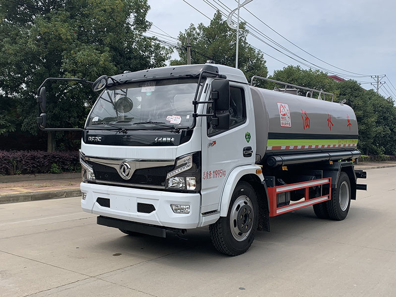 中洁牌XZL5120GSS6型洒水车