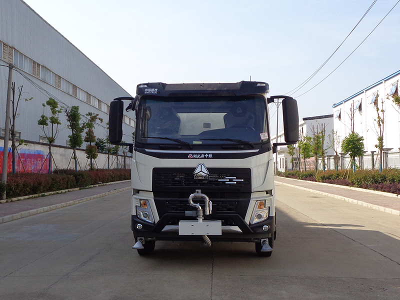 XZL5189GPS6型绿化喷洒车