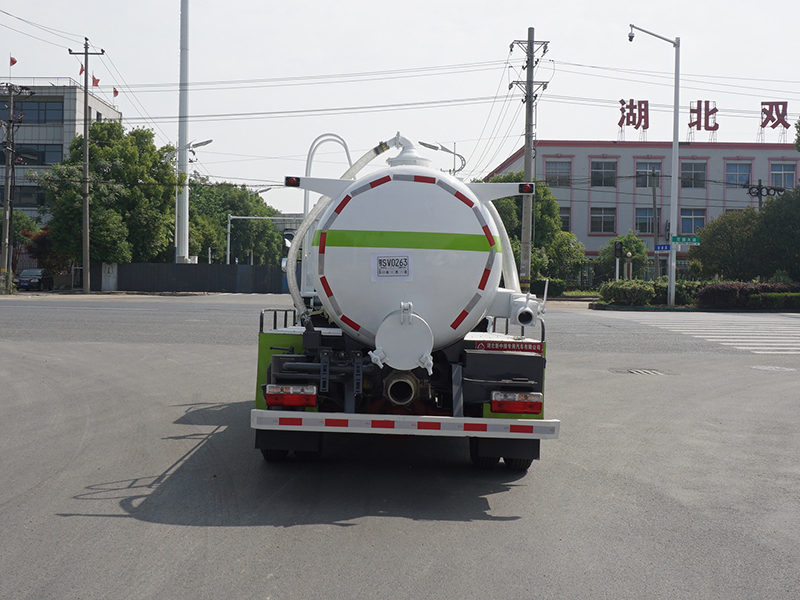 XZL5080GXWBEV型纯电动吸污车